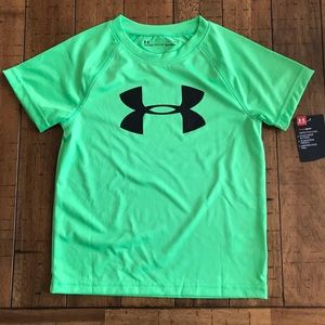 NWT laser green Under Armour t-shirt size 5